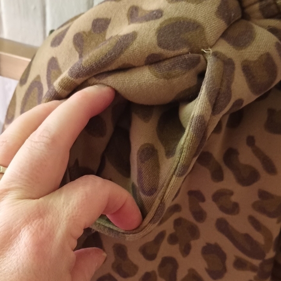Leopard Comfrt Sz Large - Picture 5 of 5